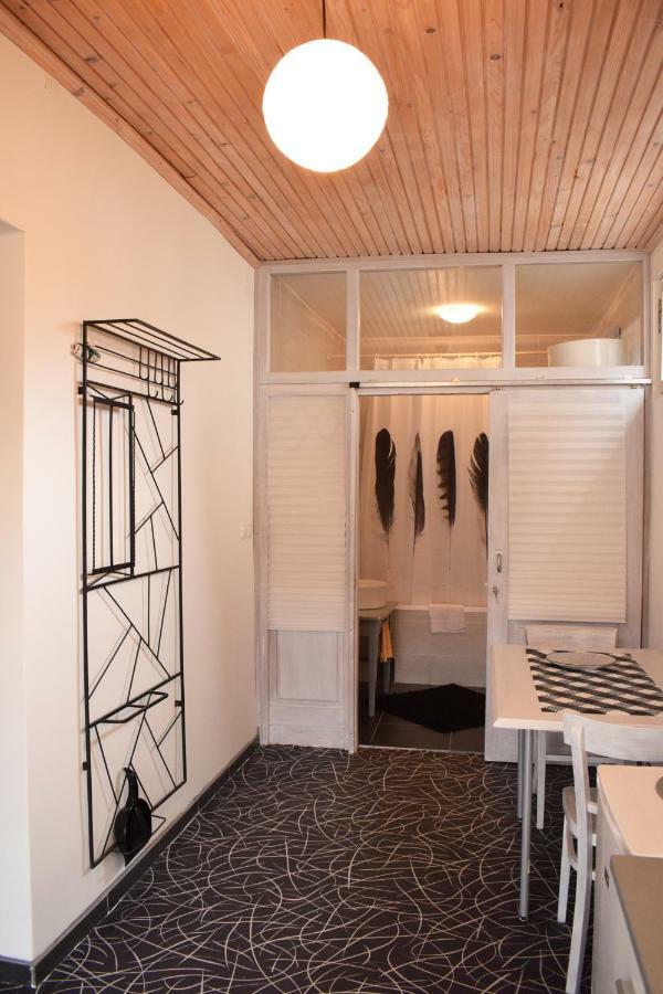 Studio Apartment Lost Огулин Экстерьер фото